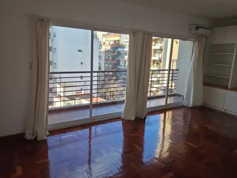 Iberá 2400, Piso 6