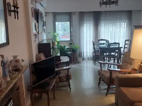 Casa en Venta en Caseros, USD 350.000