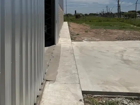 Galpon en Alquiler 45  mts Fondo