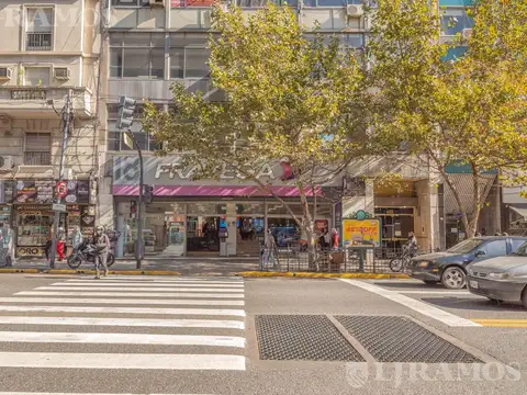 Edificio Comercial en venta en Once