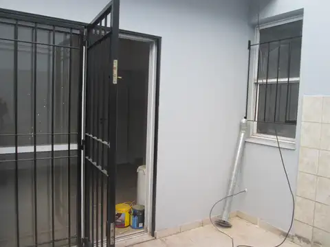 P.H.  70 MTS2 CUB. (USO PROFESIONAL-COMERCIAL )ENTR.AUTO