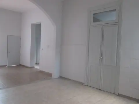 Depto Tipo Casa en Alquiler de 3 ambientes