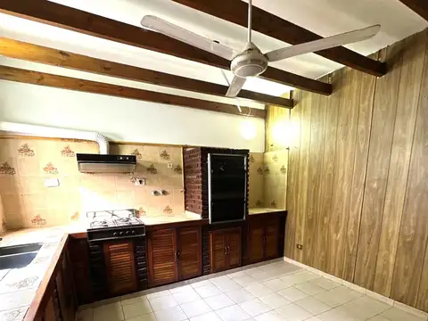 Depto Tipo Casa en Venta en El Palomar, USD 90.000
