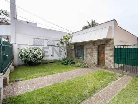 VENTA CASA MULTIFAMILIAR 4 AMB CON COCHERA VILLA BOSCH