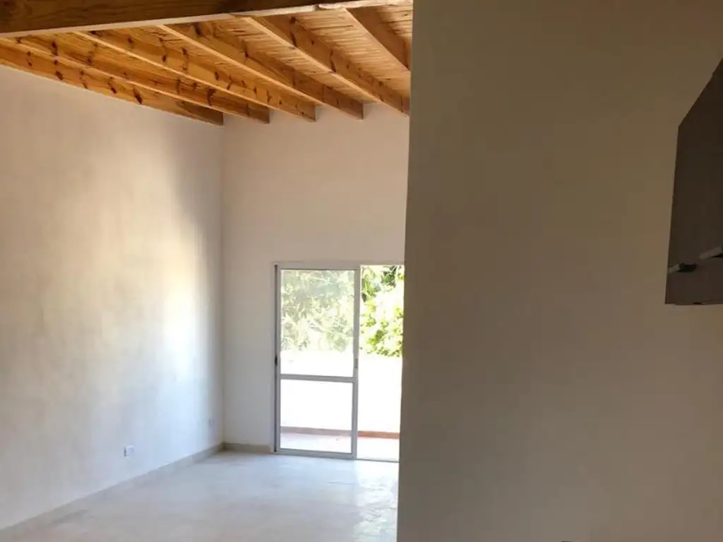 Emprendimiento en Castelar Norte - Etapa: Terminado