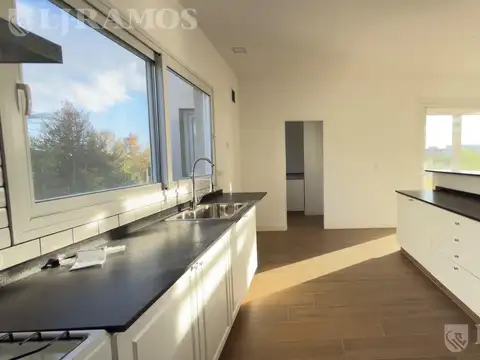 Casa en alquiler Barrio Costas - Puertos Escobar