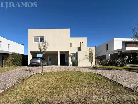 Casa en alquiler Barrio Costas Puertos Escobar