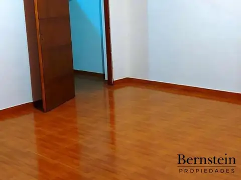 Casa 2 ambientes con 1 baño
