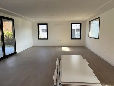 Casa 5 ambientes con 5 baños