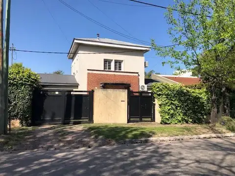 Casa - Venta - Argentina, City Bell - Calle 28 532