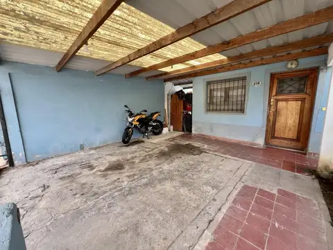 Depto Tipo Casa en Venta con 1 cocheras