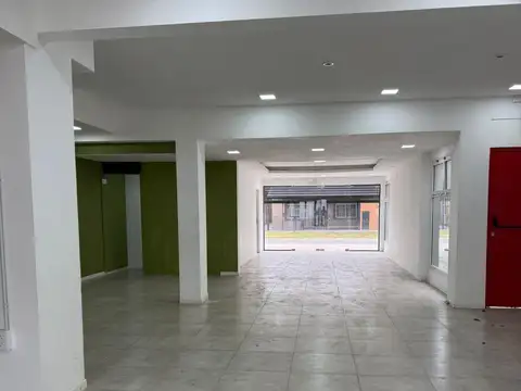 SALON EN ALQUILER