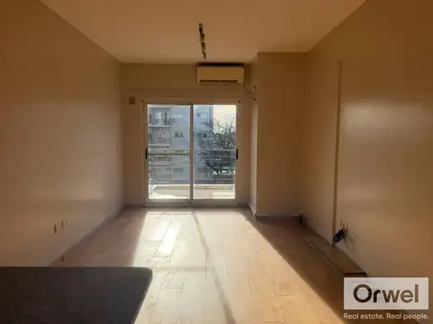Venta 2 Ambientes Soleado Balcon Cochera Baulera Pileta