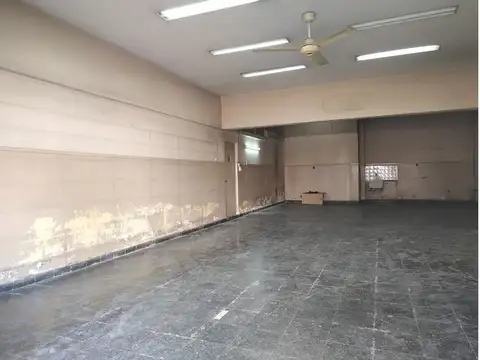 Local en Alquiler en Parque Avellaneda, USD 1.300