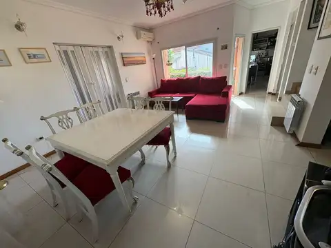 VENTA TRIPLEX 4 AMB. TERRAZA/COCHERA V. SARMIENTO