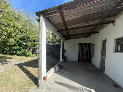 Quilmes Oeste, Calle 392 1200