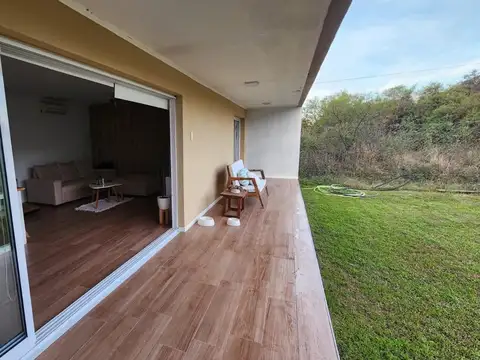 Casa 2 ambientes con 1 baño