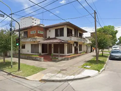 Casa en venta con excelente ubicacion 