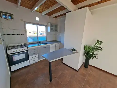 Depto Tipo Casa en Venta en Villa España, USD 49.000
