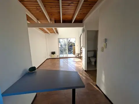Depto Tipo Casa en Venta de 1 dormitorio