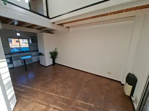 Depto Tipo Casa en Venta de 2 ambientes