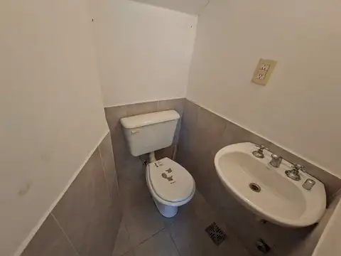 Depto Tipo Casa en Venta con 1 cocheras