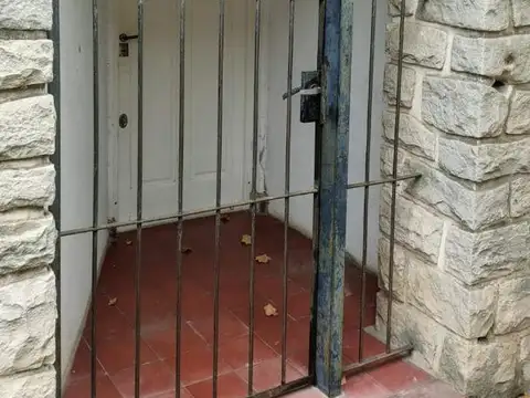 Depto Tipo Casa en Alquiler de 3 ambientes