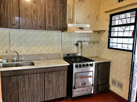 Casa en Alquiler con 1 cochera