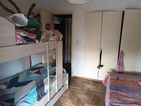 Depto Tipo Casa 5 ambientes con 2 baños