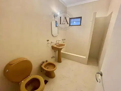 CASA EN VENTA EN COUNTRY BANCO PROVINCIA