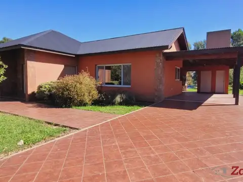 Venta casa 4 ambientes con pileta en el sector aeronautico  del Aero Country Club, General Rodriguez