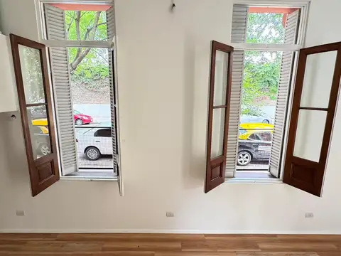 Depto Tipo Casa en Venta en Colegiales, USD 150.000