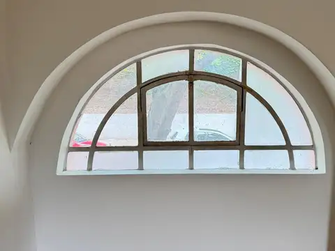 Depto Tipo Casa en Venta 100 años