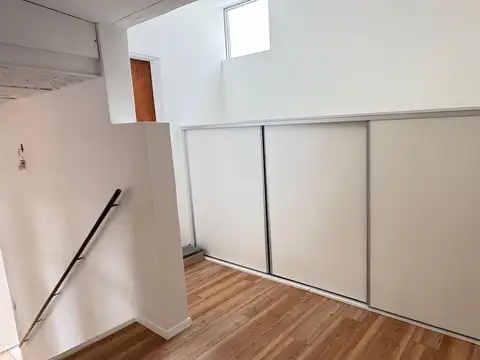 PH en venta 2 ambientes en Colegiales con patio- SIN EXPENSAS