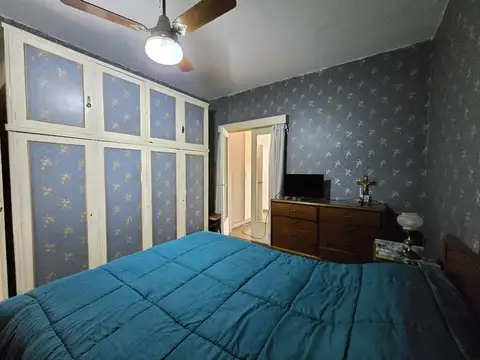 CASA 4 AMBIENTES EN VENTA EN LANÚS JARDÍN QUINCHO