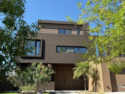 Casa en  venta en EL YACHT de Nordelta