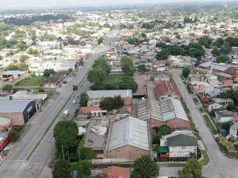 VENTA GALPONES LOTE INDUSTRIAL OFICINAS 8100M2 R21