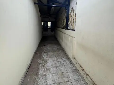Oficina en Alquiler con 1 cochera