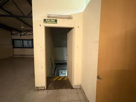 Oficina Monoambiente con 11 baños