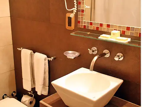 HOTEL 3 ESTRELLAS SUPERIOR