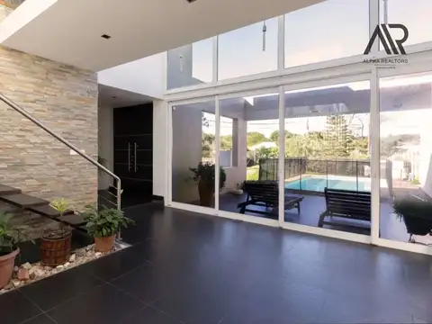 Casa en Alquiler en Ciudad de la Costa, USD 3.500