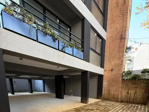 Venta departamento 2 Amb en Olivos  Balcón Al Frente Cochera y Baulera