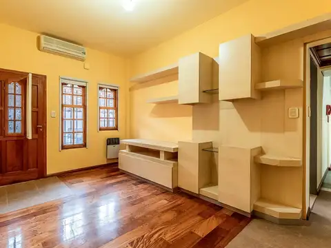 Venta PH 2 ambientes en Ituzaingó
