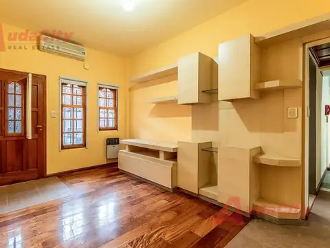 Venta PH 2 ambientes en Ituzaingó
