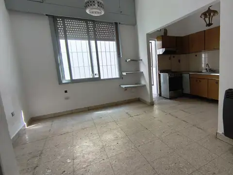 Departamento en alquiler tipo ph PB fndo C/ patio
