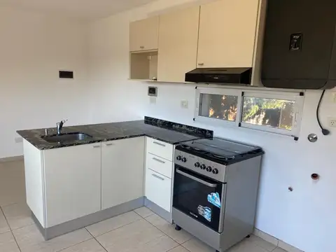 J.M Ibarlucea 600, Piso 2