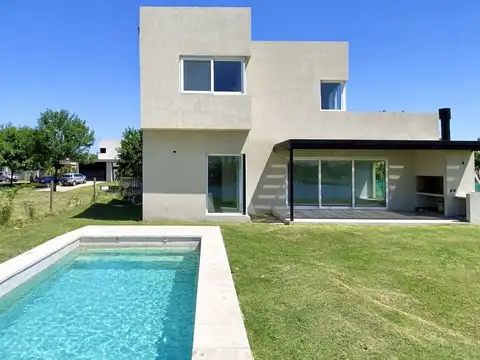 Casa en Venta en El Cantón, USD 329.000