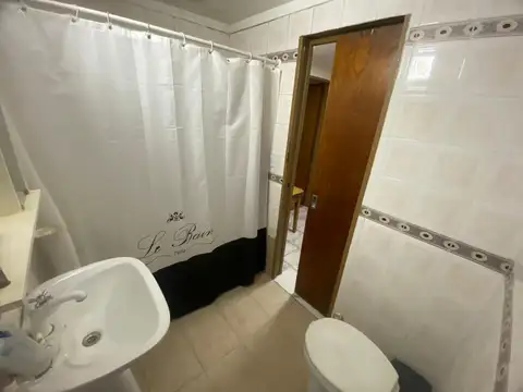 Depto Tipo Casa 5 ambientes con 2 baños
