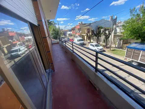 PH en venta  5 ambientes  ideal Multifamiliar 2 departamentos independientes