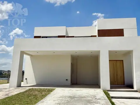 Casa al agua en venta en Santa Ana - Villanueva